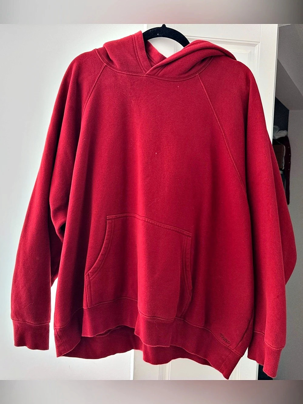 Red Aritzia Raglan Hoodie Like New
